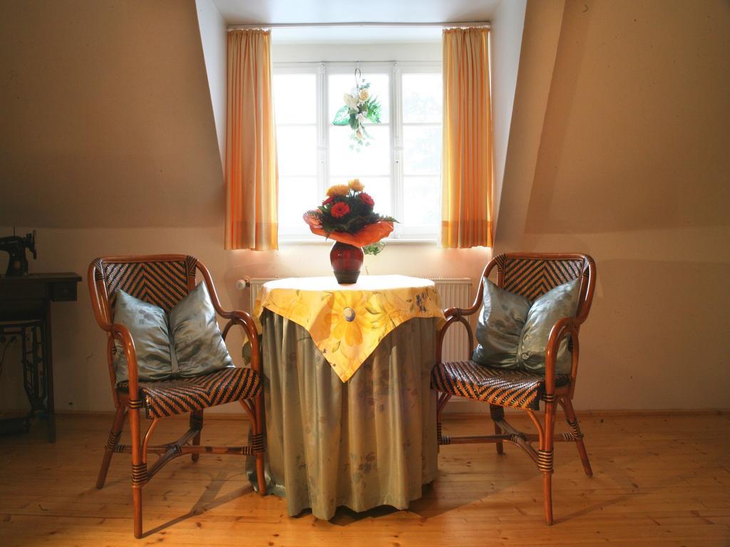 Worners Schloss Weingut & Wellness-Hotel Prichsenstadt Esterno foto