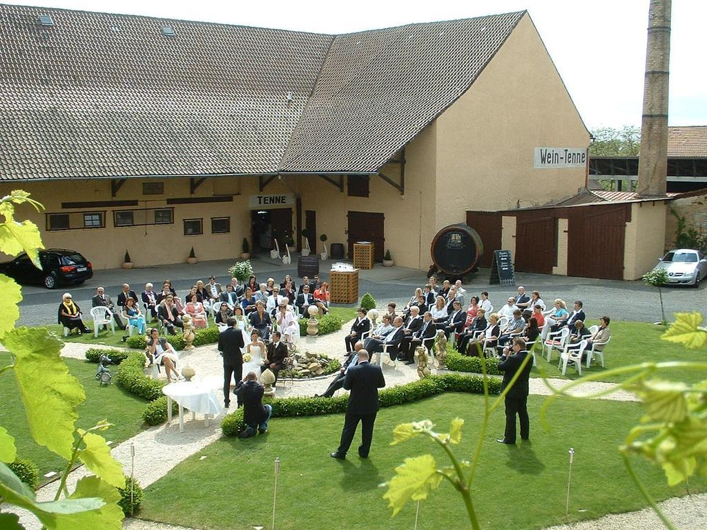 Worners Schloss Weingut & Wellness-Hotel Prichsenstadt Esterno foto